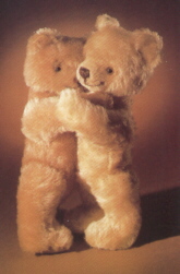 bearyfrds.jpg (21649 bytes)